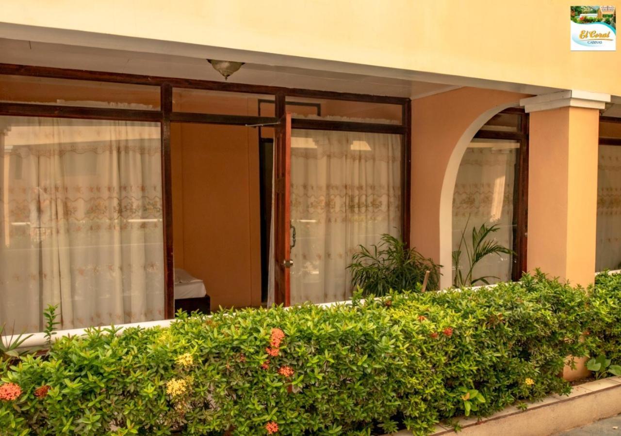 Hotel Y Cabinas El Coral Jacó Dış mekan fotoğraf