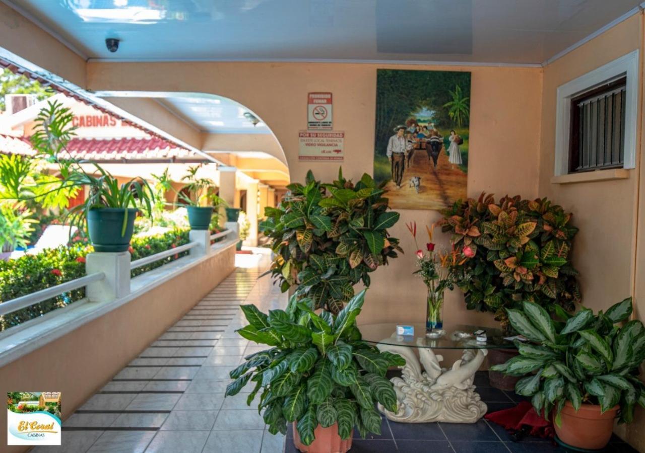Hotel Y Cabinas El Coral Jacó Dış mekan fotoğraf
